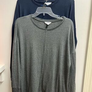 Time and Tru hacci Gray and Navy long sleeve tunic Medium
